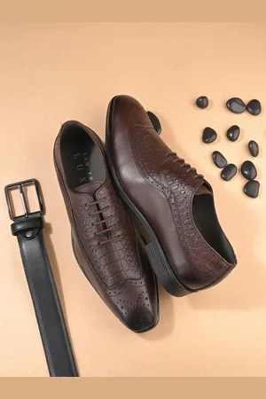 San Frissco Men Textured Leather Formal Oxfords