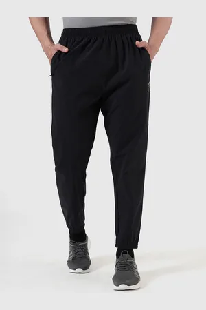 FUAARK Men Mid Rise Regular Fit Joggers