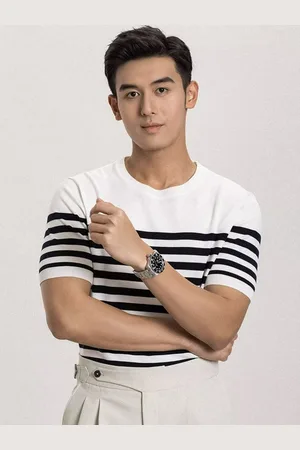 Stylecast Men Striped Printed Round Neck Slim Fit T-shirt