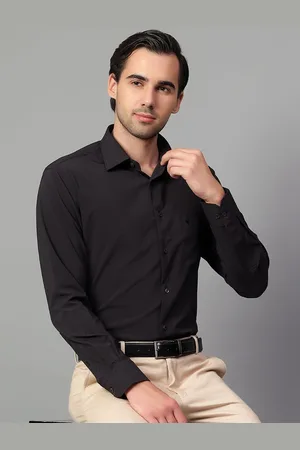 CANTABIL Men Spread Collar Solid Slim Fit Formal Shirt