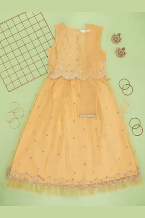 Pantaloons Girls Sequinned Ready to Wear Lehenga & Blouse With Dupatta