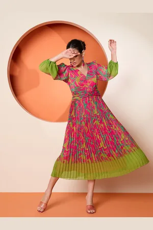 Antheaa Women Floral Printed Fit & Flare Pleated Midi Dress