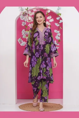 Bhama Couture Women Floral Printed Regular Kurta with Trouser