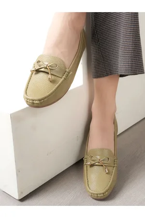DressBerry Women Slip-On Solid Loafers