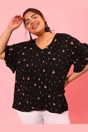 CURVY STREET Women Floral Printed V-Neck Top