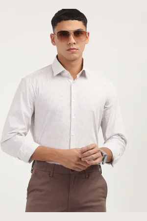 Calvin Klein Men Slim Fit Opaque Striped Casual Shirt