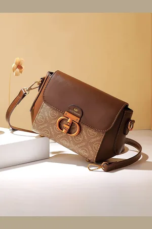 Diva Dale Women Colourblocked Bucket Sling Bag