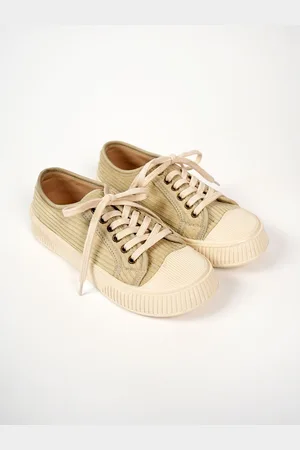 Theater Women Textured Lace-Ups Sneakers