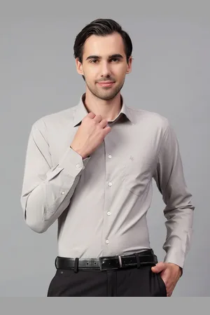 CANTABIL Men Spread Collar Solid Slim Fit Formal Shirt
