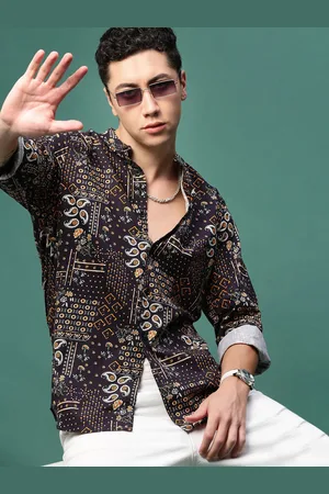 SHOWOFF Men Standard Slim Fit Opaque Printed Casual Shirt