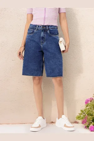 DressBerry Women Everyday Essentials Frayed Denim Shorts