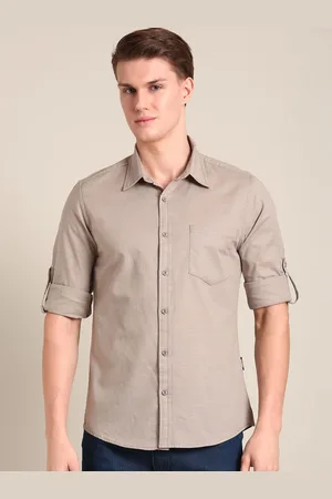 Roadster The Lifestyle Co. Men Standard Spread Collar Solid Cotton Casual Shirt