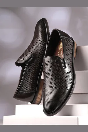 Hitz Men Textured Leather Formal Slip-On Shoes