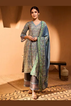 Bani Women Floral Printed Kurta With Palazzos & Dupatta
