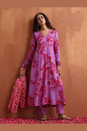 trueBrowns Floral Printed V-Neck Regular Kurta With Trousers