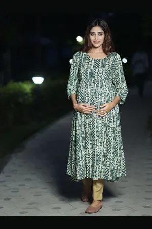 Aujjessa Floral Printed Cotton Maternity Anarkali Kurta
