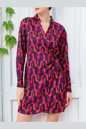 DressBerry Turbulent Prints Sleek Chic Wrap Style Dress