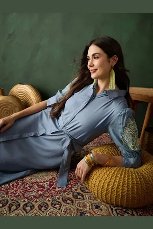 Sangria Women Embroidered A-Line Midi Dresses