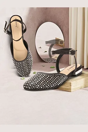 DressBerry Women Embellished Mules Flats
