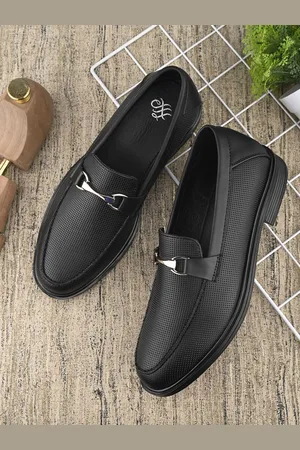 House of Pataudi Men Textured Slip-On Formal Loafers