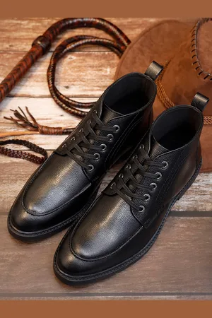 LOUIS STITCH Men Jet Black Egyptian Milled Leather Mid-Top Chukka Boots