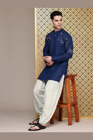 House of Pataudi Embroidered Jashn Kurta with Salwar