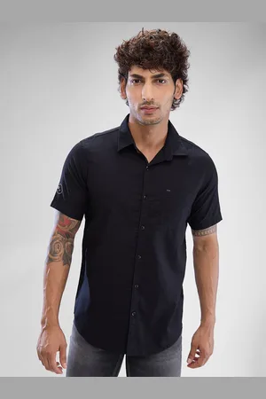 SPYKAR Men Slim Fit Opaque Solid Spread Collar Casual Shirt