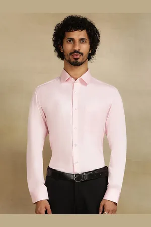 JADE BLUE Men Cutaway Collar Solid Cotton Slim Fit Formal Shirt