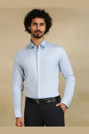 JADE BLUE Men Cutaway Collar Solid Cotton Slim Fit Formal Shirt