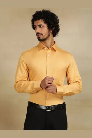 JADE BLUE Men Cutaway Collar Solid Cotton Slim Fit Casual Shirt