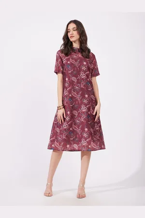 FableStreet Women Floral Print Peter Pan Collar Fit & Flare Dress