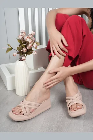 LAVIE Party Platform Pumps