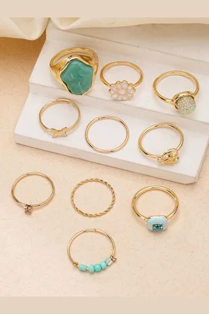 karatcart 10Pcs Gold-Plated Intricate Details Finger Ring