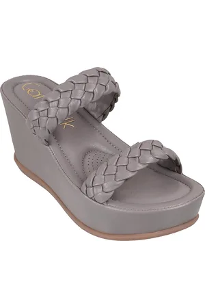Catwalk Women Woven Design Wedge Mules
