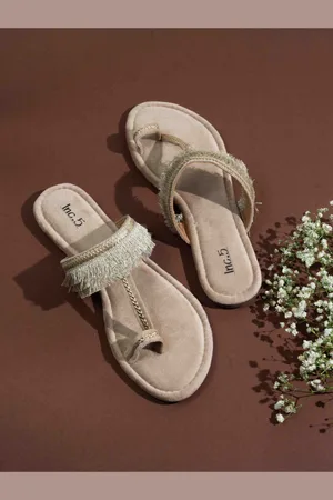 Inc 5 Women Embellished Ethnic One Toe Flats