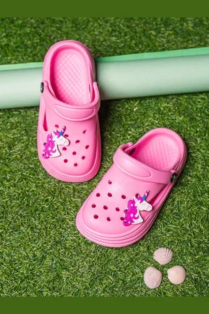 toothless Girls Self Design Rubber Clogs