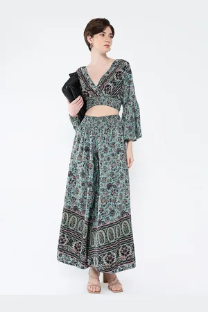 SHOWOFF Women Printed V-Neck Top With Palazzo Co-Ords Set