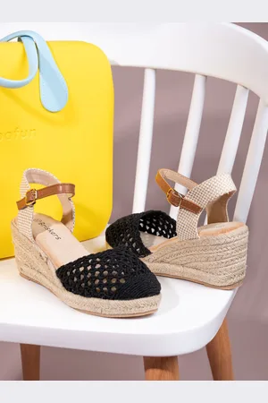 BRISKERS Women Textured Wedge Sandals