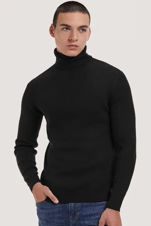 clafoutis Men High Neck Slim Fit T-shirt