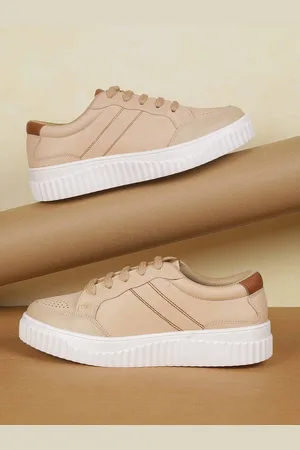 Metro Women Round Toe Lace-Ups Sneakers