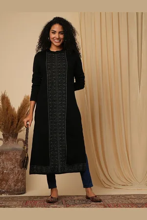 Globus Women Black Placement Weave Knitted Loose Fit Calf Length Winter Wear Sweater Kurta