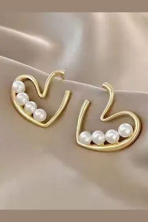 ISHKAARA Gold-Plated Heart Shaped Hoop Earrings