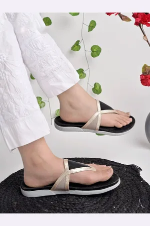 Shoetopia Girls Colourblocked T-Strap Flats