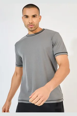 Styli Men Solid Regular Fit Piping Detail Interlock T-Shirt