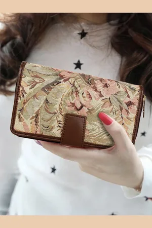 THE CLOWNFISH Stella Floral Printed Zip Around Wallet