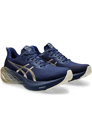 Asics NOVABLAST 4 PLATINUM Men Textured Running Sports Shoes