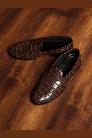 MONKSTORY Men Textured Formal Slip-Ons
