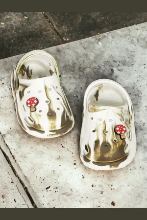 Lil Lollipop Kids Mushroom Applique Rubber Thong Anti-Slip Clogs