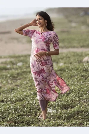 Hay Floral Embroidered Liva Straight Kurta