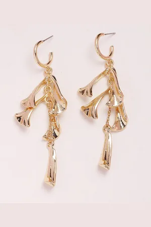karatcart Gold PlatedContemporary Drop Earrings